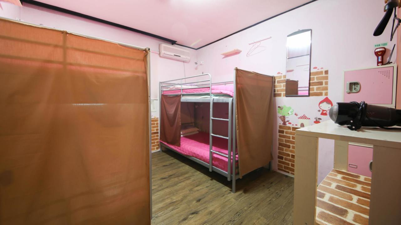 Comeinn Guesthouse Hongdae - Female Only Seúl Exterior foto