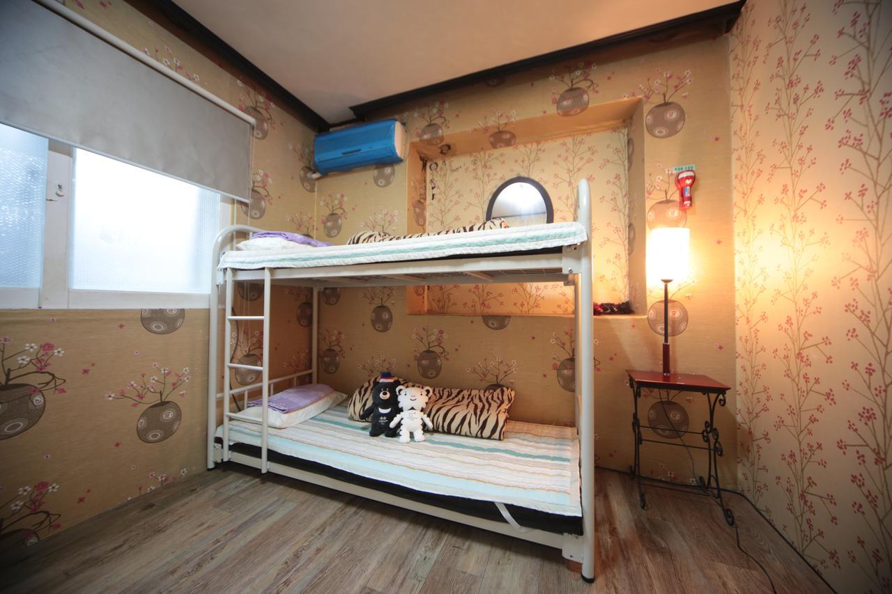 Comeinn Guesthouse Hongdae - Female Only Seúl Exterior foto