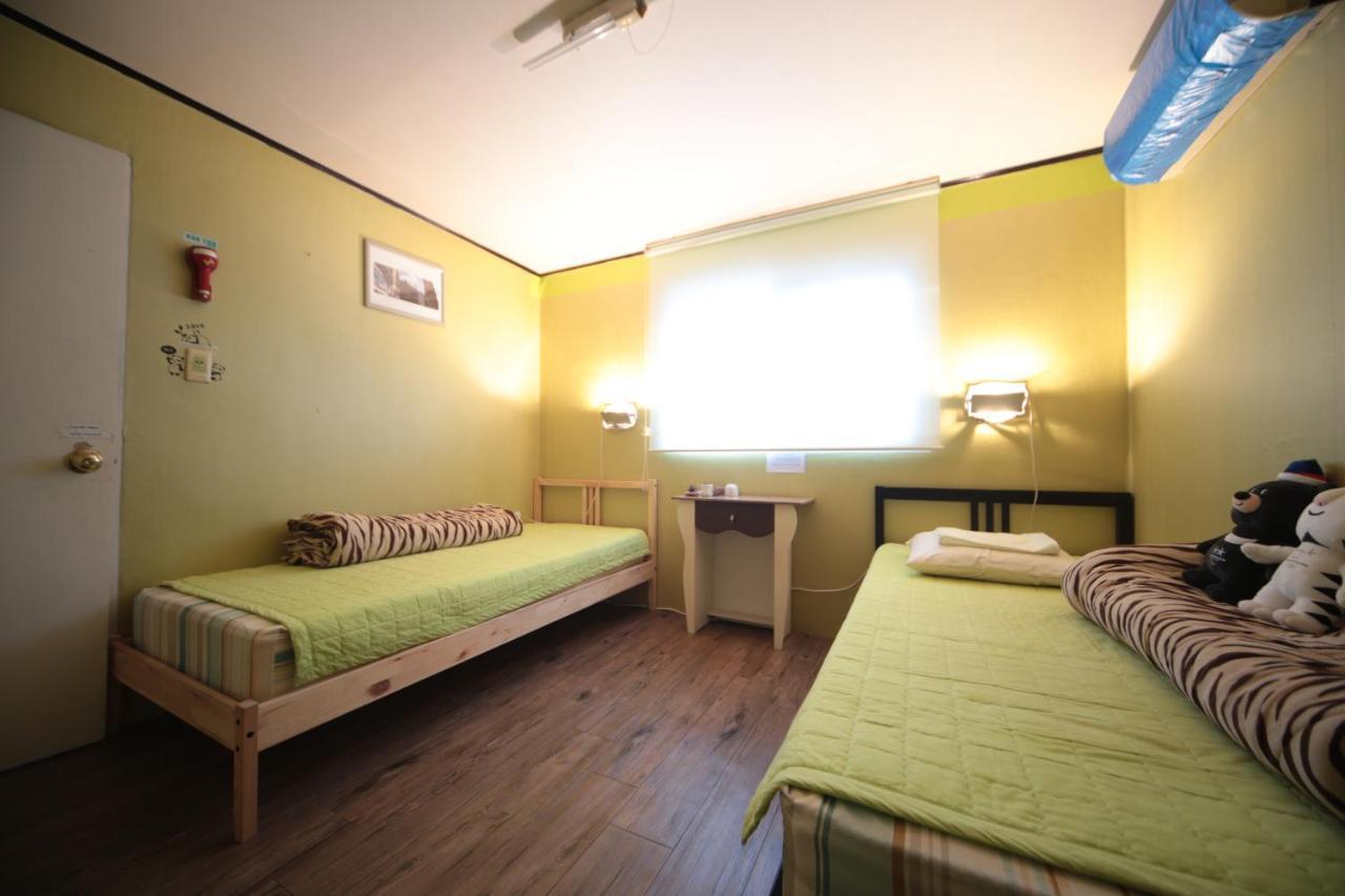 Comeinn Guesthouse Hongdae - Female Only Seúl Exterior foto