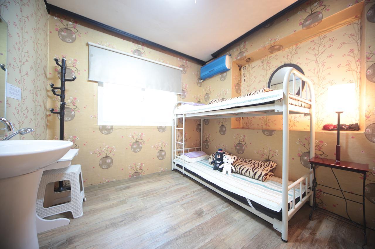 Comeinn Guesthouse Hongdae - Female Only Seúl Exterior foto